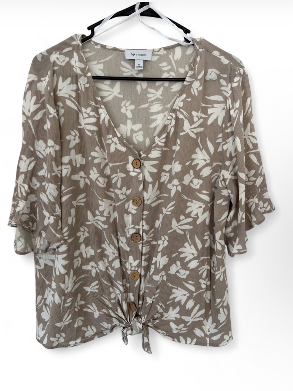 AB Studio Taupe Floral Button-Front Tie-Hem Blouse